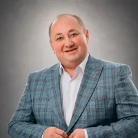Вадим Захаров